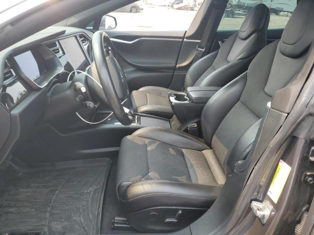 5YJSA1E28JF246920 - 2018 TESLA MODEL S ნაცრისფერი ფოტო 7