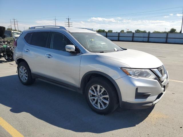 KNMAT2MV6JP540152 - 2018 NISSAN ROGUE S فضي صورة 4