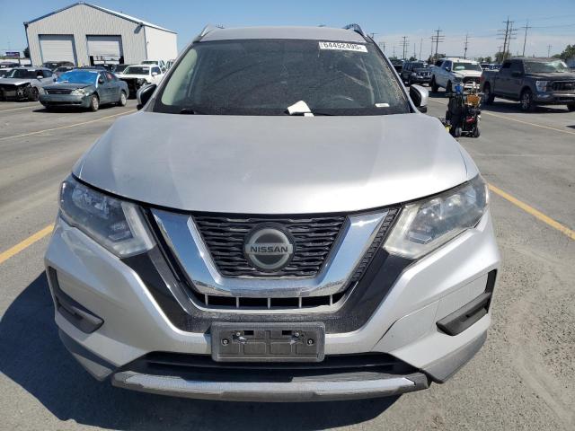 KNMAT2MV6JP540152 - 2018 NISSAN ROGUE S فضي صورة 5