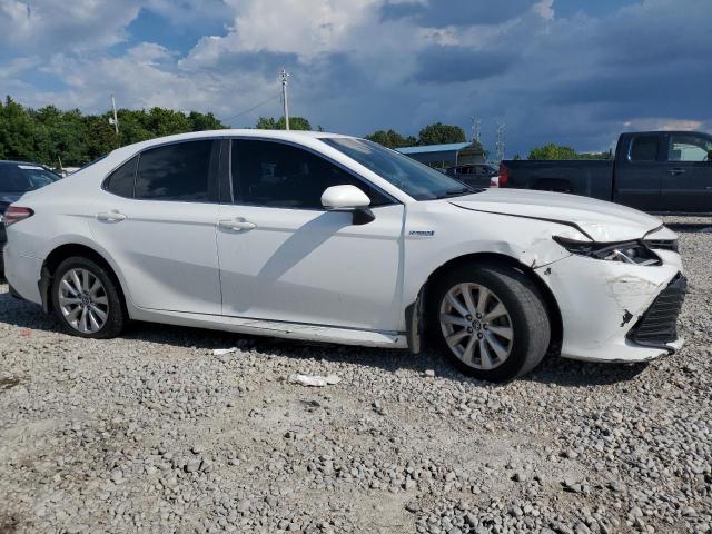 4T1B31HK7JU003446 - 2018 TOYOTA CAMRY LE WHITE photo 4