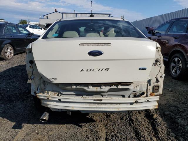 1FAHP3HN0AW264095 - 2010 FORD FOCUS SEL WHITE photo 6