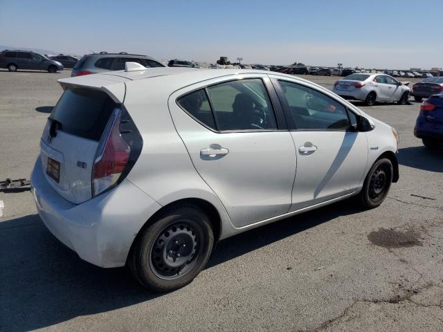 JTDKDTB32F1111240 - 2015 TOYOTA PRIUS C WHITE photo 3