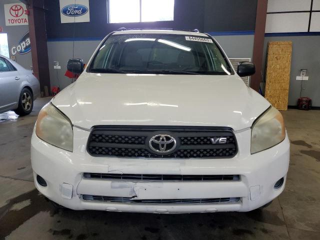 JTMBK33V285044530 - 2008 TOYOTA RAV4 WHITE photo 5