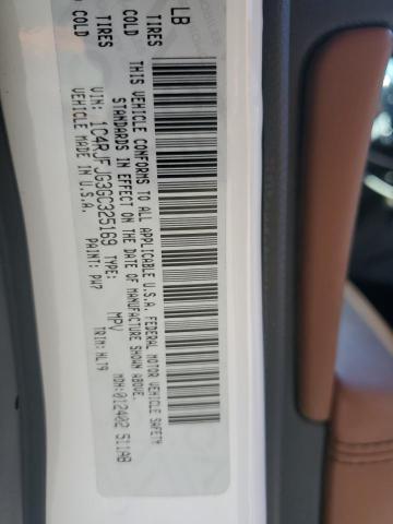 1C4RJFJG3GC325169 - 2016 JEEP GRAND CHER SUMMIT Weiß Foto 12