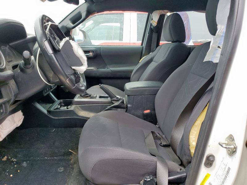 3TMDZ5BN6JM049358 - 2018 TOYOTA TACOMA DOUBLE CAB Ақ фото 7