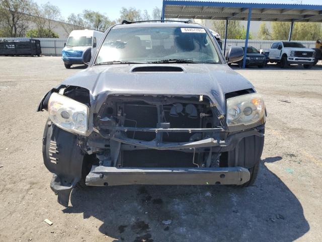 JTEZU14R568051218 - 2006 TOYOTA 4RUNNER SR5 CHARCOAL photo 5