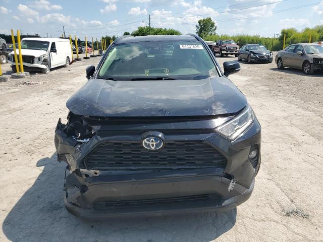 JTMR6RFV2MD012999 - 2021 TOYOTA RAV4 XLE BLACK photo 5