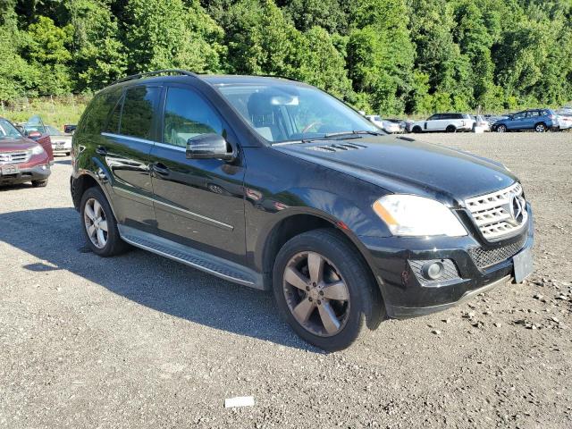 4JGBB8GB4BA722606 - 2011 MERCEDES-BENZ ML 350 4MATIC BLACK photo 4