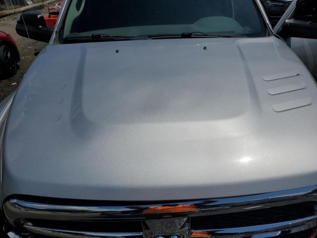 3C6UR5JLXFG691546 - 2015 RAM 2500 SLT SILVER photo 11