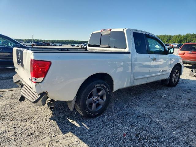 1N6AA06A25N509189 - 2005 NISSAN TITAN XE WHITE photo 3