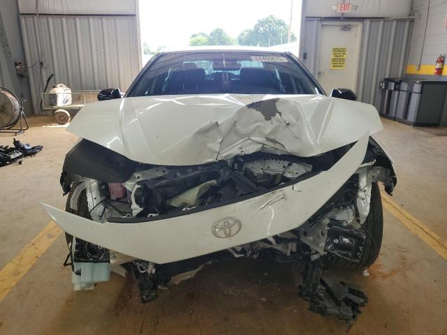 4T1DAACK5SU064382 - 2025 TOYOTA CAMRY XSE თეთრი ფოტო 5