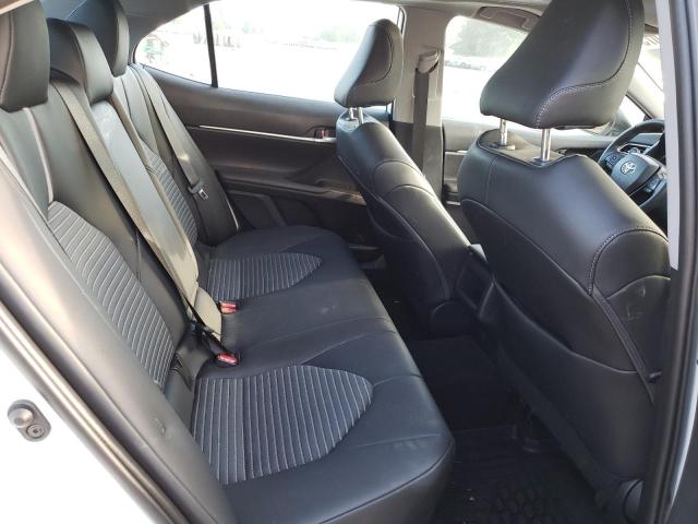 4T1G11BK7PU072957 - 2023 TOYOTA CAMRY SE NIGHT SHADE WHITE photo 10