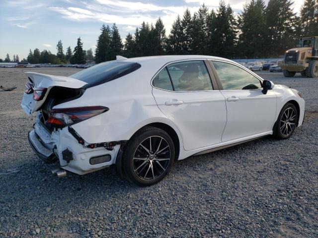 4T1G11BK7PU072957 - 2023 TOYOTA CAMRY SE NIGHT SHADE WHITE photo 3
