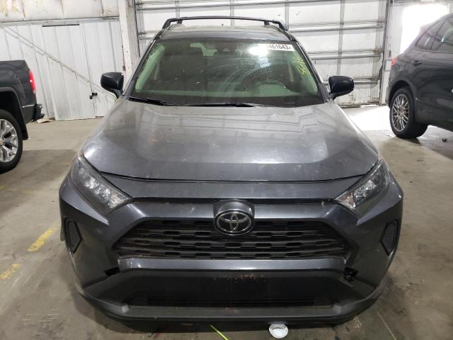 JTMF1RFV5KD508636 - 2019 TOYOTA RAV4 LE GRAY photo 5