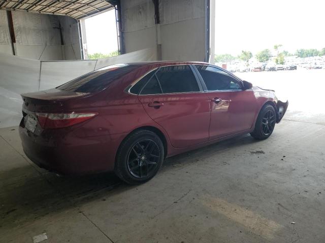 4T1BF1FK4HU624793 - 2017 TOYOTA CAMRY LE MAROON photo 3