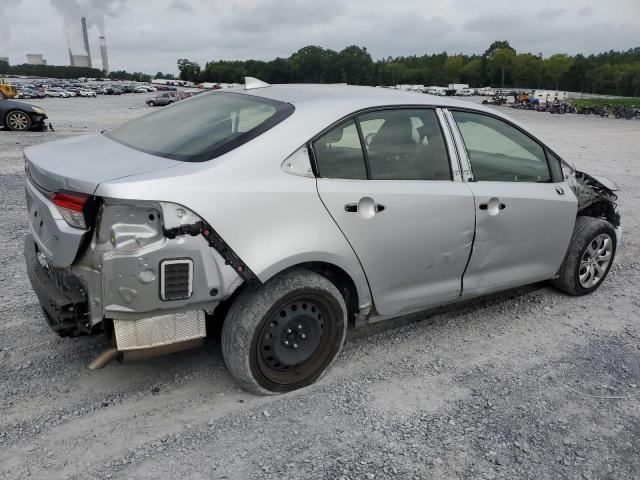 JTDEPMAE9NJ191101 - 2022 TOYOTA COROLLA LE SILVER photo 3