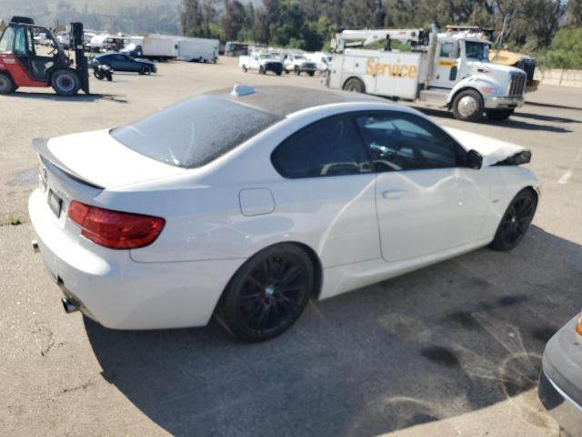 WBAKG7C58BE263926 - 2011 BMW 335 I WHITE photo 3