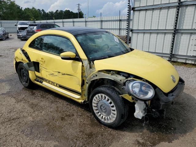 3VWJX7AT8EM633364 - 2014 VOLKSWAGEN BEETLE YELLOW photo 4