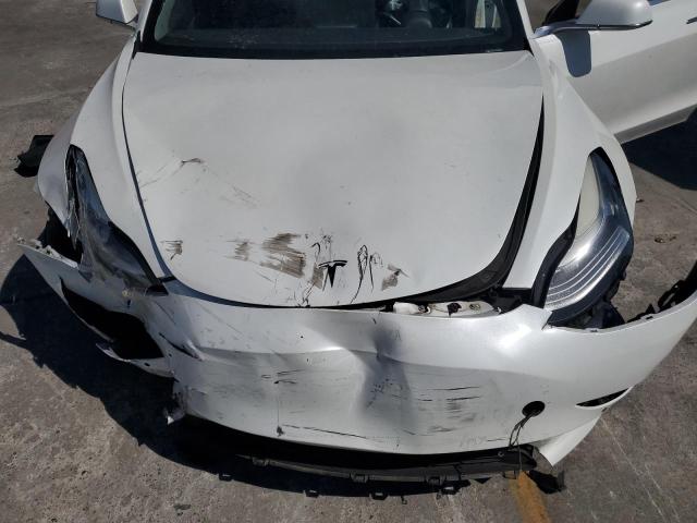 5YJ3E1EAXLF800042 - 2020 TESLA MODEL 3 WHITE photo 11