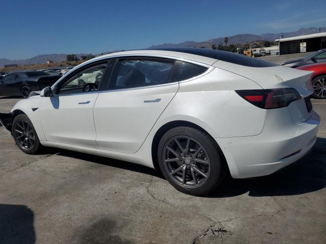 5YJ3E1EAXLF800042 - 2020 TESLA MODEL 3 WHITE photo 2
