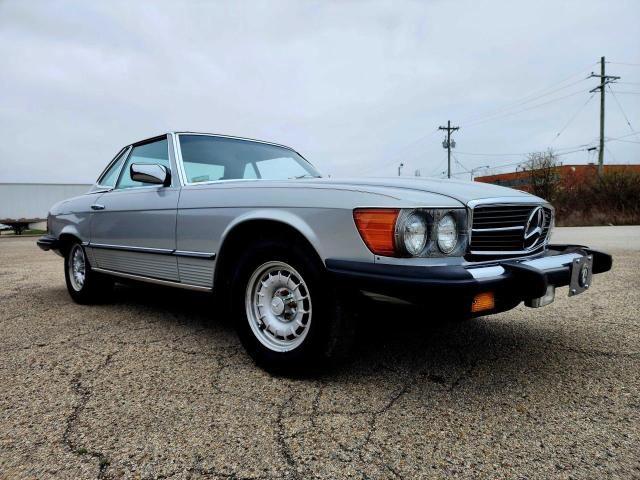 1982 MERCEDES-BENZ 380 SL, 