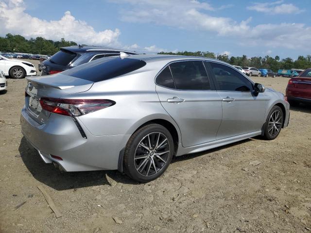 4T1T11BK7PU094097 - 2023 TOYOTA CAMRY SE NIGHT SHADE SILVER photo 3