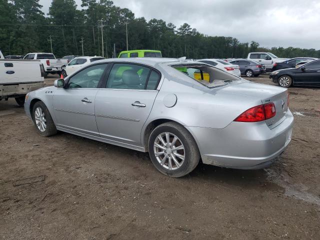 1G4HC5EM1BU105043 - 2011 BUICK LUCERNE CXL SILVER photo 2