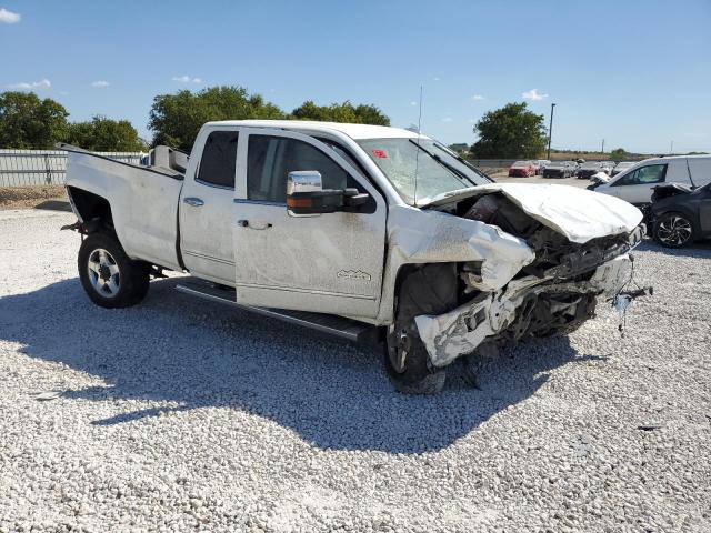 1GC1KXE81FF569645 - 2015 CHEVROLET SILVERADO K2500 HIGH COUNTRY WHITE photo 4