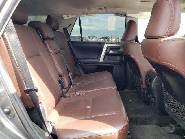 JTEBU5JR3J5561784 - 2018 TOYOTA 4RUNNER SR5/SR5 PREMIUM 灰色 照片 10