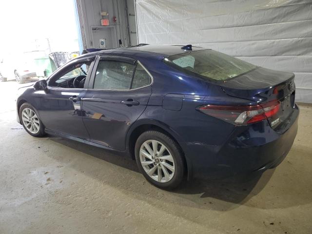 4T1C11BK5NU064559 - 2022 TOYOTA CAMRY LE BLUE photo 2