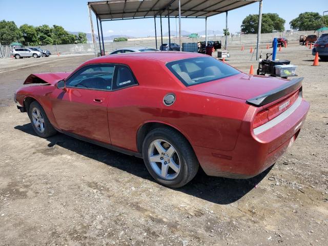 2B3CJ4DVXAH215343 - 2010 DODGE CHALLENGER SE RED photo 2