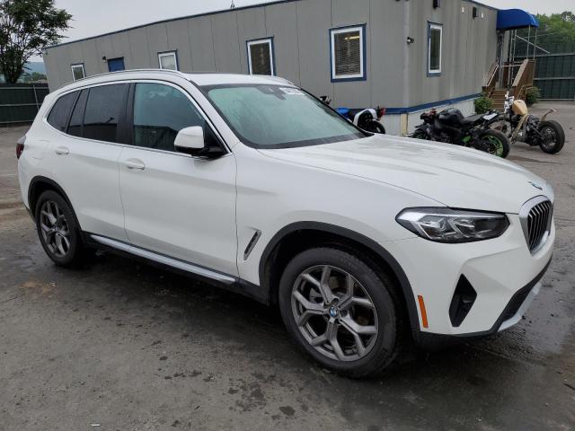 WBX57DP05NN179888 - 2022 BMW X3 XDRIVE30I WHITE photo 4