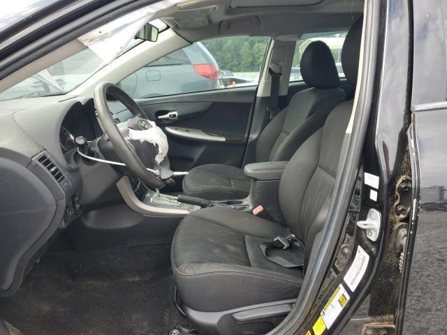 5YFBU4EE7DP101802 - 2013 TOYOTA COROLLA BASE Schwarz Foto 7