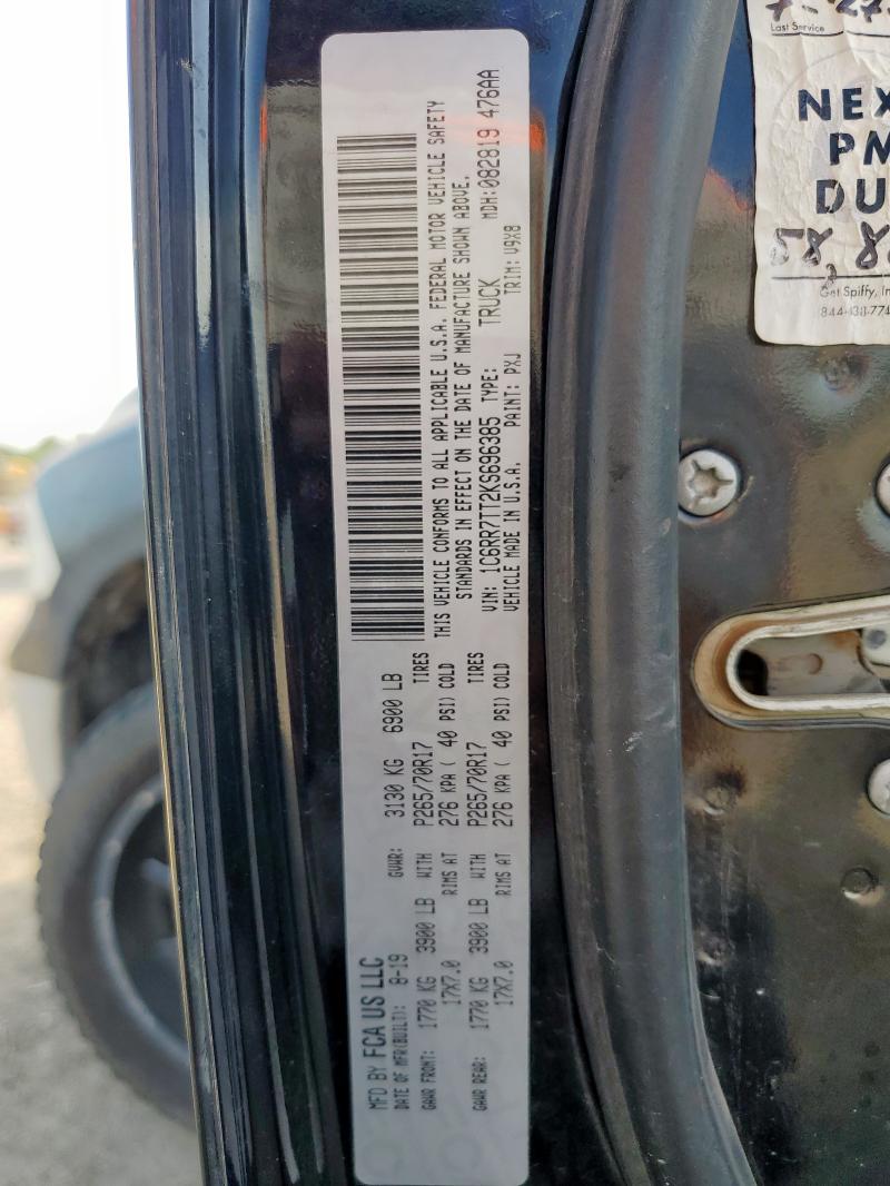 1C6RR7TT2KS696385 - 2019 RAM 1500 CLASS SLT Черный фото 12