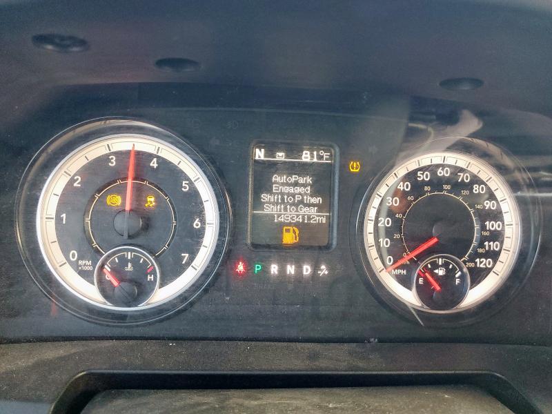 1C6RR7TT2KS696385 - 2019 RAM 1500 CLASS SLT Черный фото 9