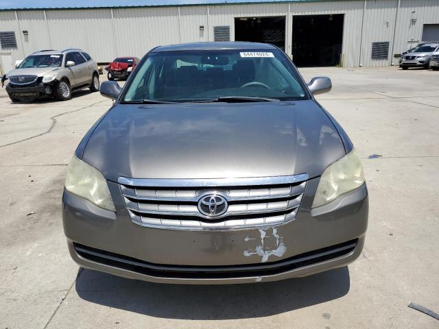 4T1BK36B55U020415 - 2005 TOYOTA AVALON XL GRAY photo 5