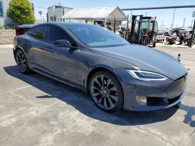 5YJSA1E21LF370627 - 2020 TESLA MODEL S 灰色 照片 4