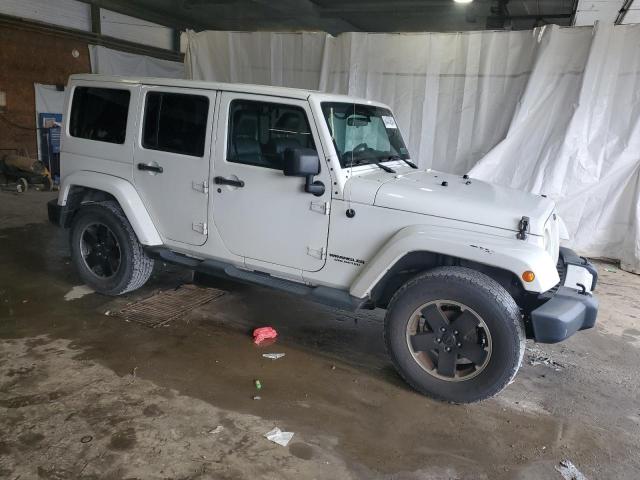 1C4HJWEG4CL285281 - 2012 JEEP WRANGLER U SAHARA WHITE photo 4