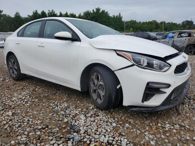 3KPF24AD3ME363290 - 2021 KIA FORTE FE WHITE photo 4