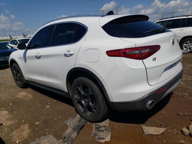 ZASFAKAN5J7B80931 - 2018 ALFA ROMEO STELVIO WHITE photo 2