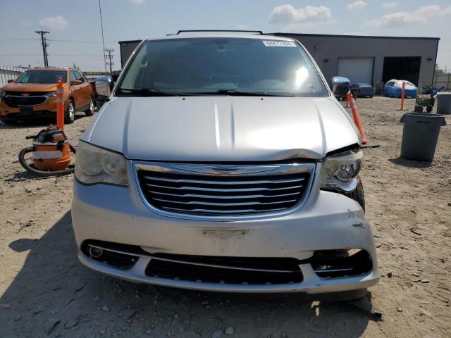 2C4RC1CG8CR135850 - 2012 CHRYSLER TOWN & COU TOURING L SILVER photo 5