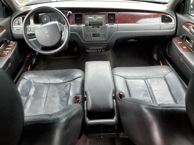 2LNBL8EV2BX757663 - 2011 LINCOLN TOWN CAR EXECUTIVE L BLACK photo 8