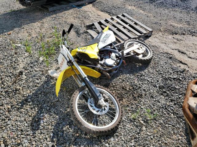 RFDRD16C5N1100075 - 2022 SUZUKI RM85 YELLOW photo 2