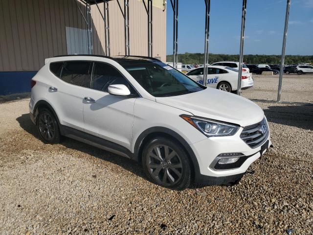 5XYZWDLA6HG398287 - 2017 HYUNDAI SANTA FE S WHITE photo 4