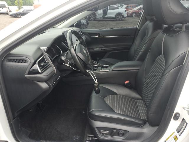 4T1T11AK0PU803454 - 2023 TOYOTA CAMRY SE NIGHT SHADE WHITE photo 7