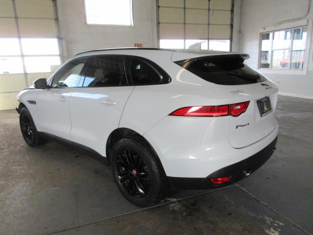 SADCK2FX8JA322215 - 2018 JAGUAR F-PACE PRESTIGE WHITE photo 4