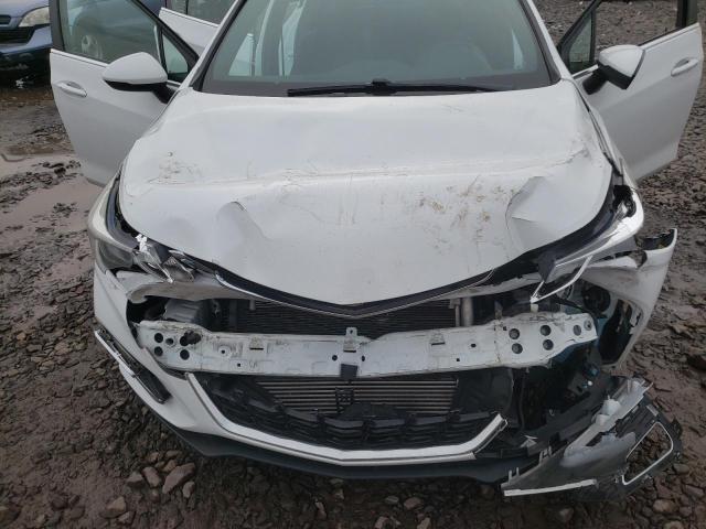 3G1BE6SM1JS652125 - 2018 CHEVROLET CRUZE LT WHITE photo 11