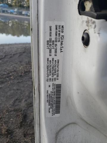 ZFBERFAT2G6A96590 - 2016 RAM PROMASTER Белый фото 13