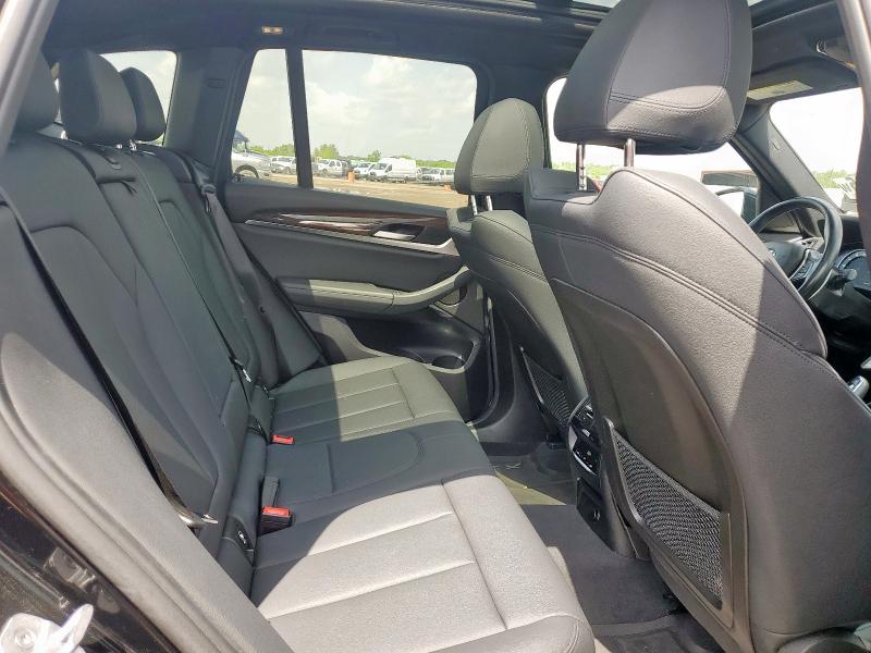 5UXTR9C53JLD70813 - 2018 BMW X3 XDRIVE30I BLACK photo 10