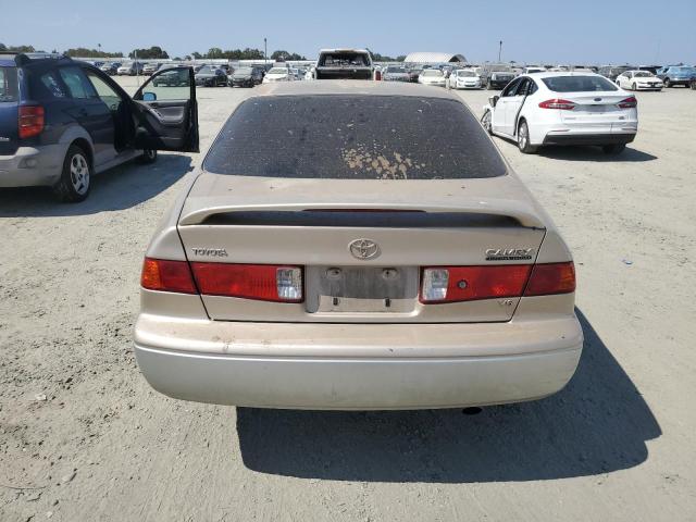 JT2BF22K010330975 - 2001 TOYOTA CAMRY CE GOLD photo 6